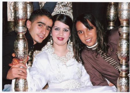 moi&le femme  de  mon  oncle  &  ma soeur